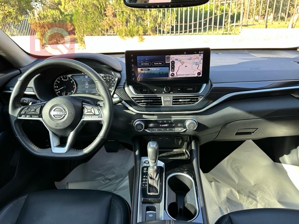 نيسان ألتيما